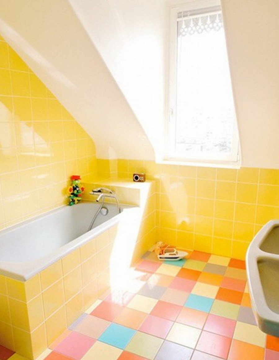 Salle de bains jaunes : 32 idées pour une décoration lumineuse